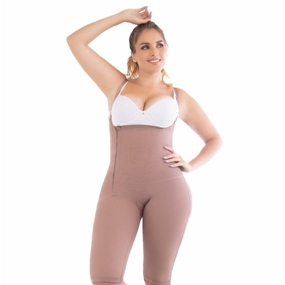 High compression post-surgical - Picture 1 of 3